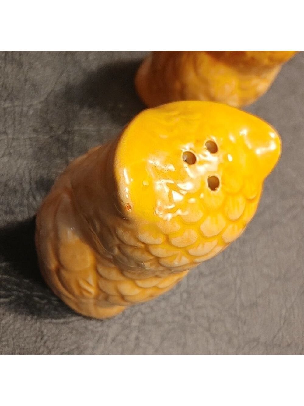 Ceramic Owl Salt and Pepper Shakers - Picture 6 of 8
